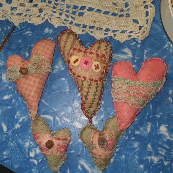 Primitive Valentine's Heart Bowl fillers - Picture 8 of 11